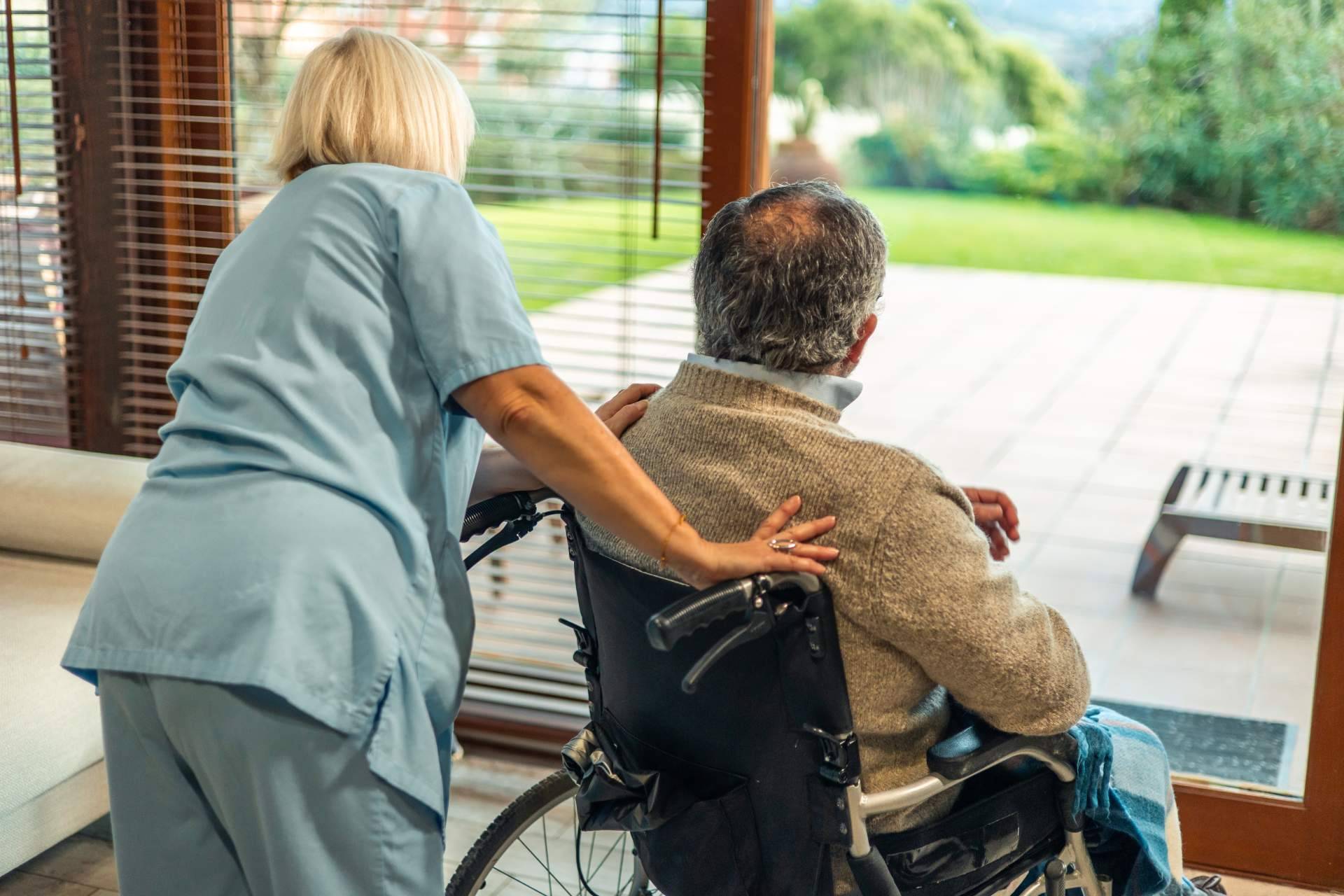 En el Día Mundial del Parkinson, Inima Rehabilitación pone el foco en la atención a domicilio como clave terapéutica