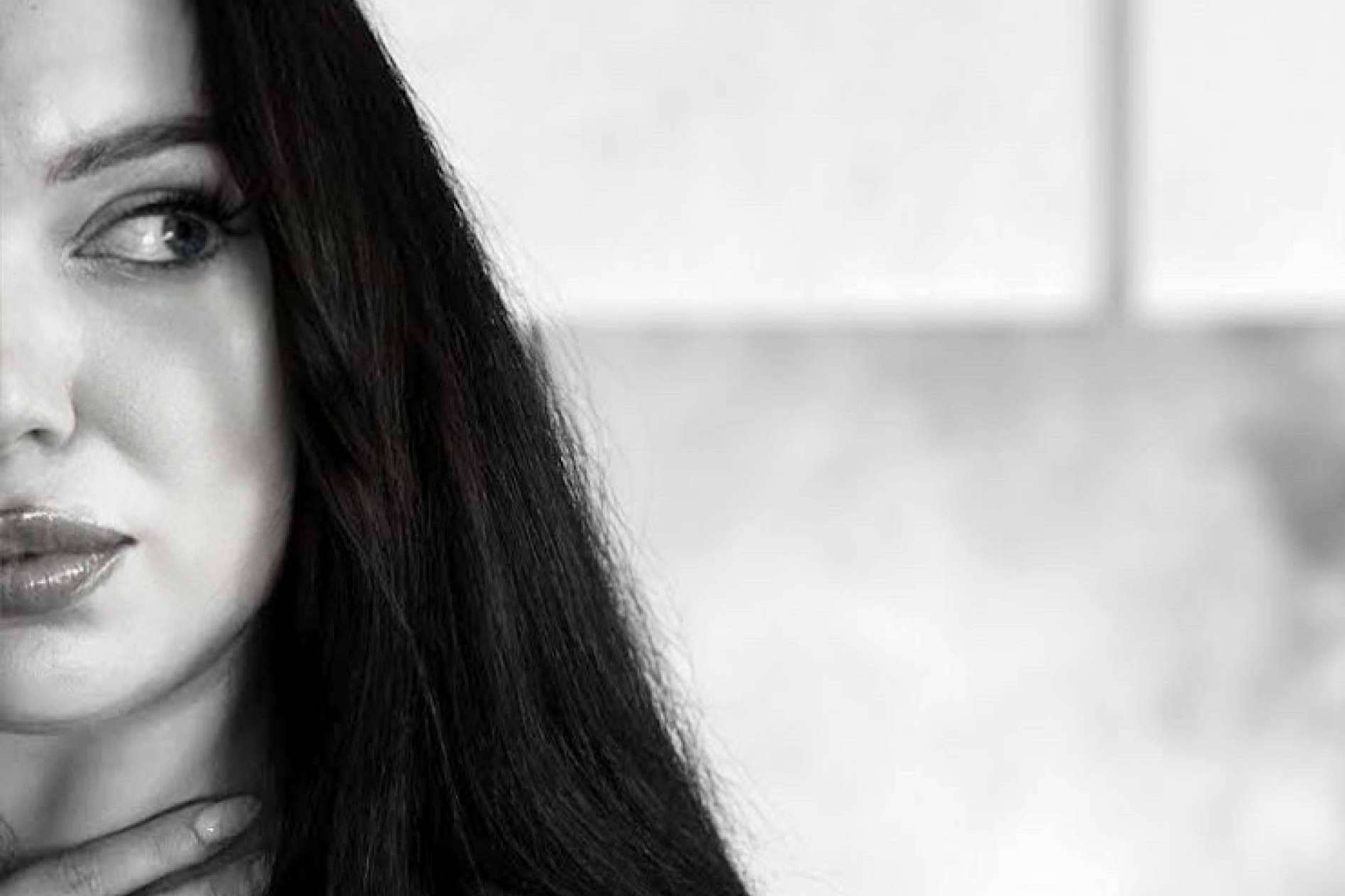 Carolina Bellachi, la artista plástica que triunfa por todo el mundo con su filosofía consciente