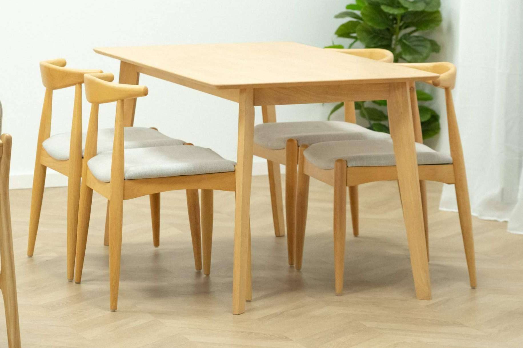 Top Mueble lanza descuentos de hasta el 50% en muebles de comedor modernos y baratos