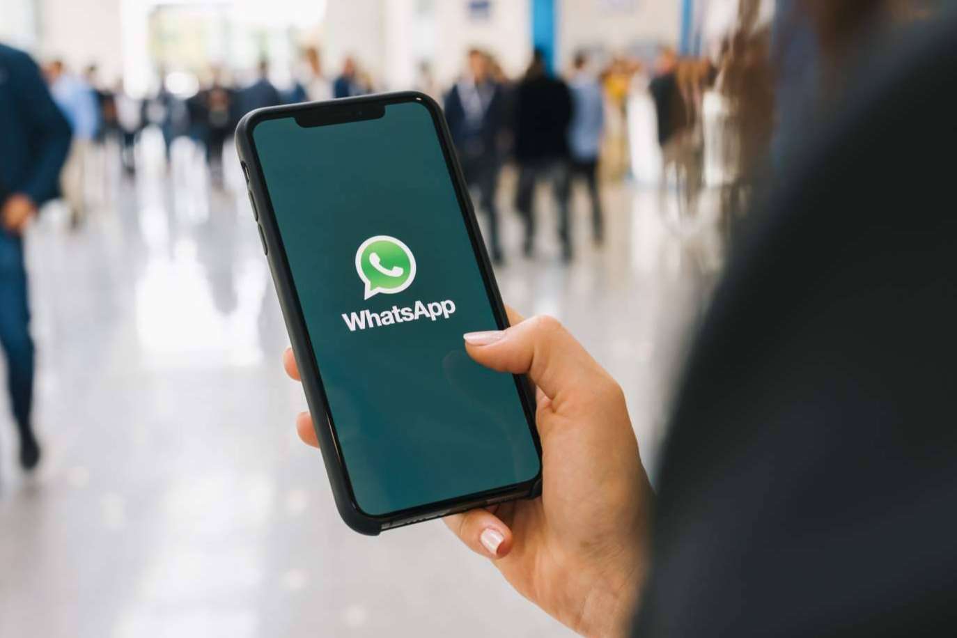 Certificación pericial de conversaciones de WhatsApp como prueba judicial
