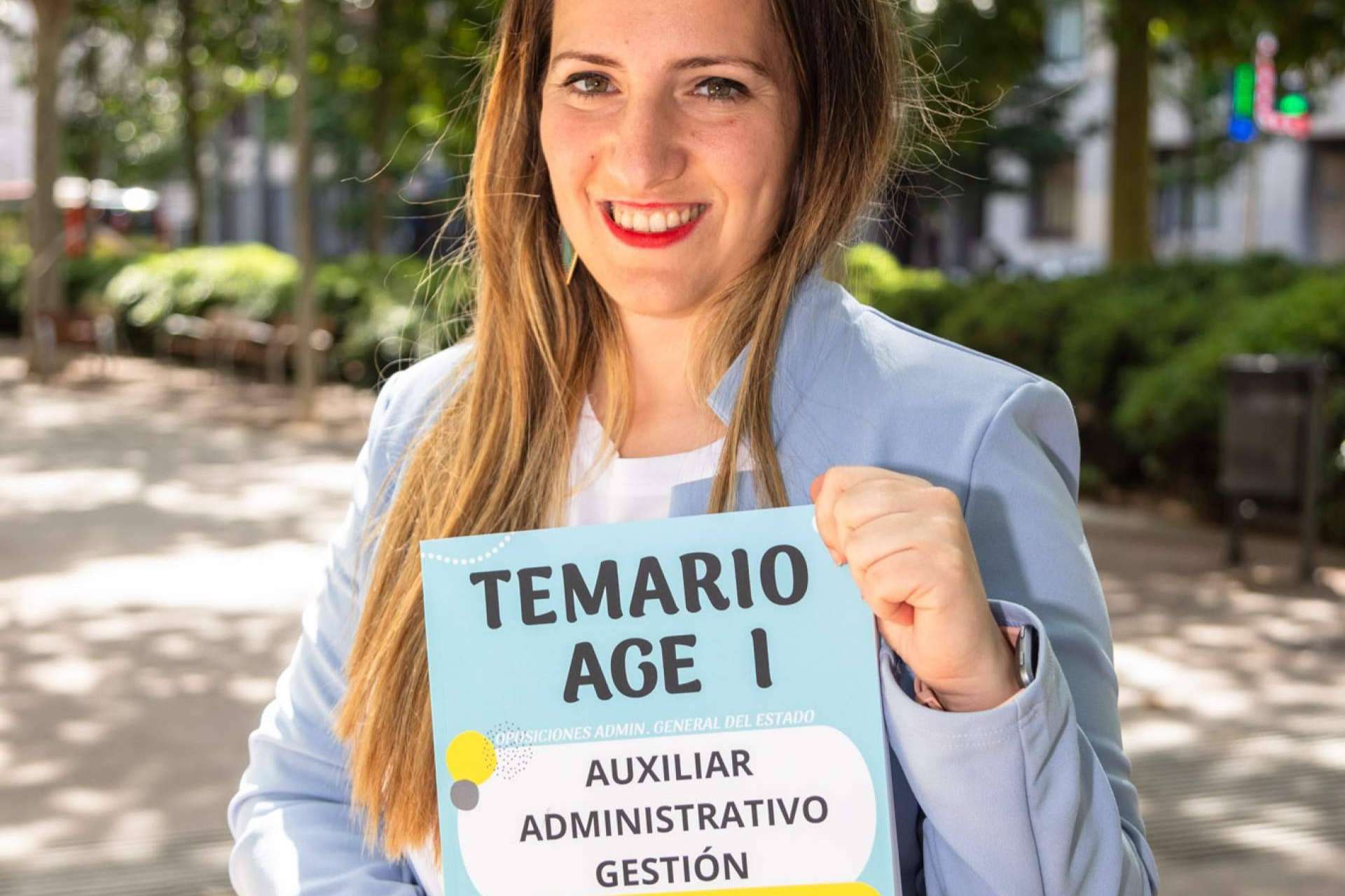 Temario actualizado 2025 de OposTime; para preparar Auxiliar y Administrativo del Estado en 160 páginas
