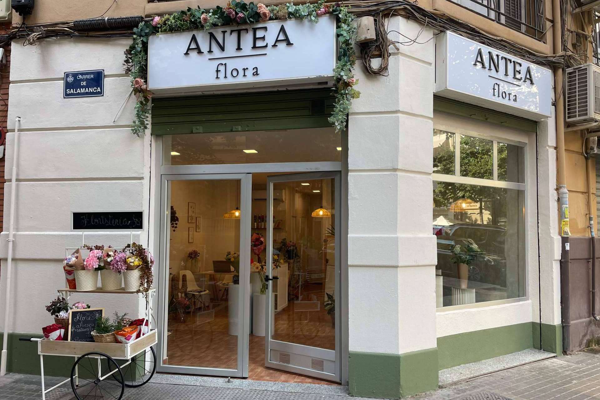 Antea Flora inaugura su nueva floristería en Valencia con servicio a domicilio