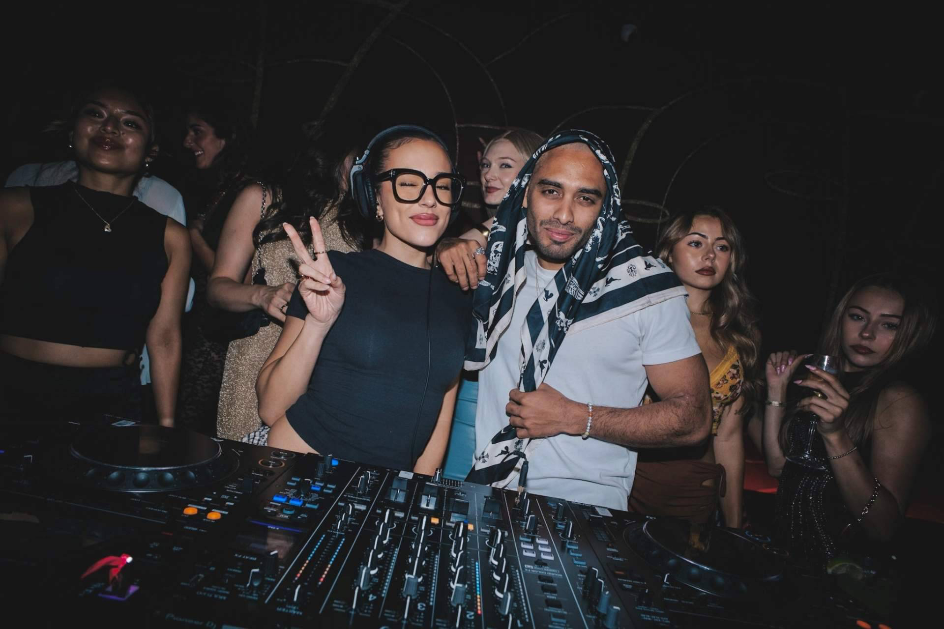 Selina Labara; la DJ emergente que une clubbing, redes virales y una carrera internacional en ascenso