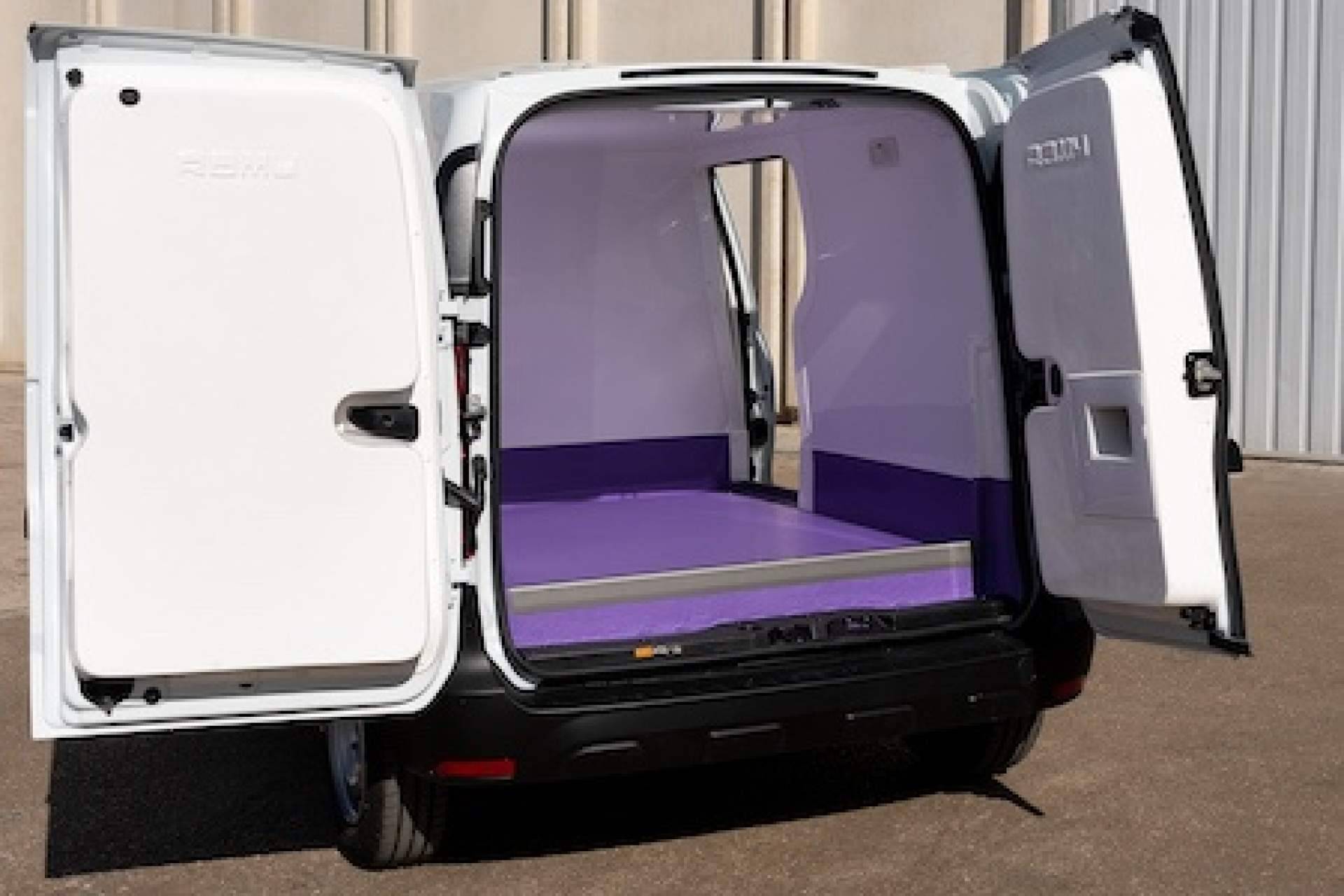 Isotermización de furgonetas; Soluciones para el transporte refrigerado