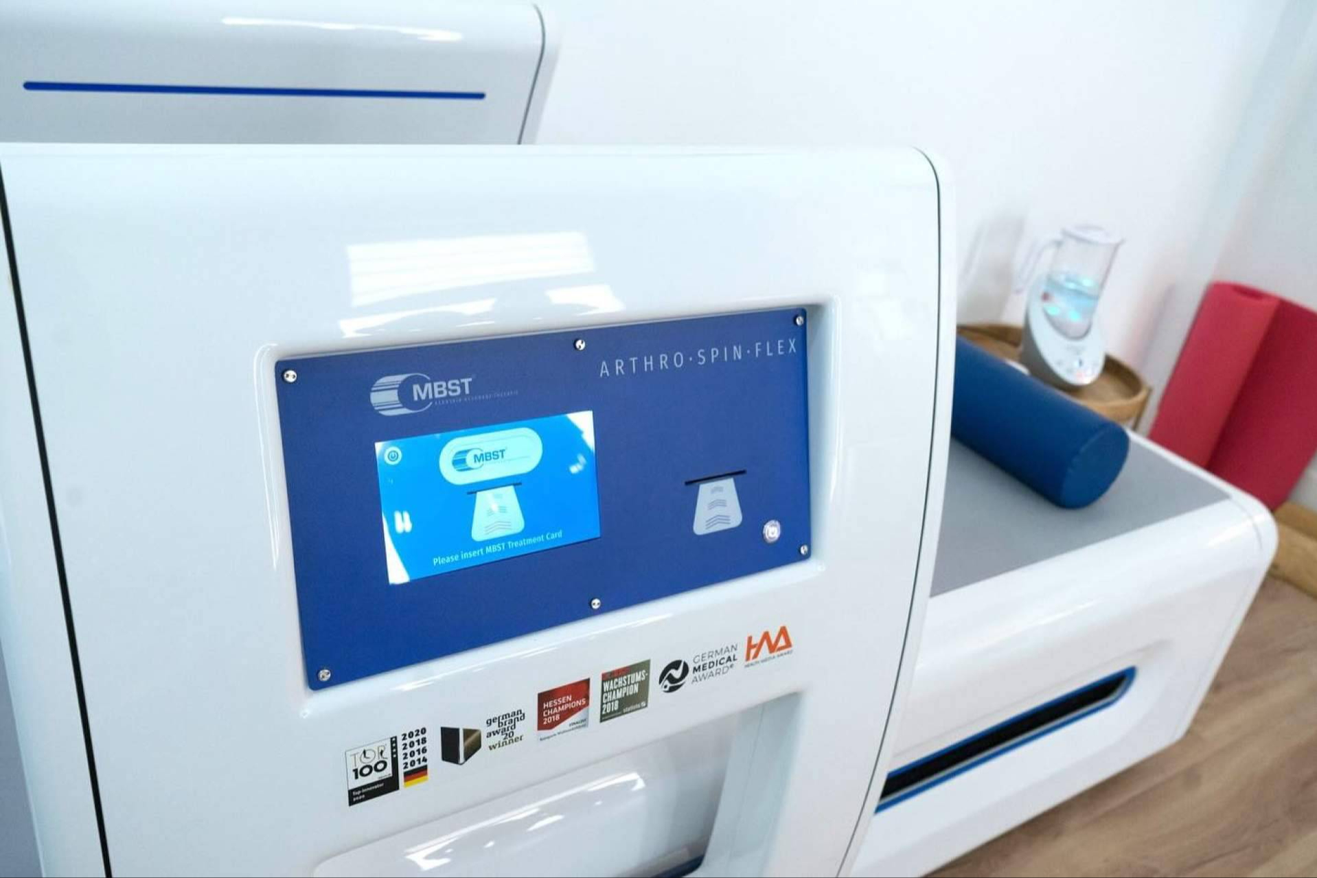 Tratamiento pionero en Cádiz de la osteoporosis