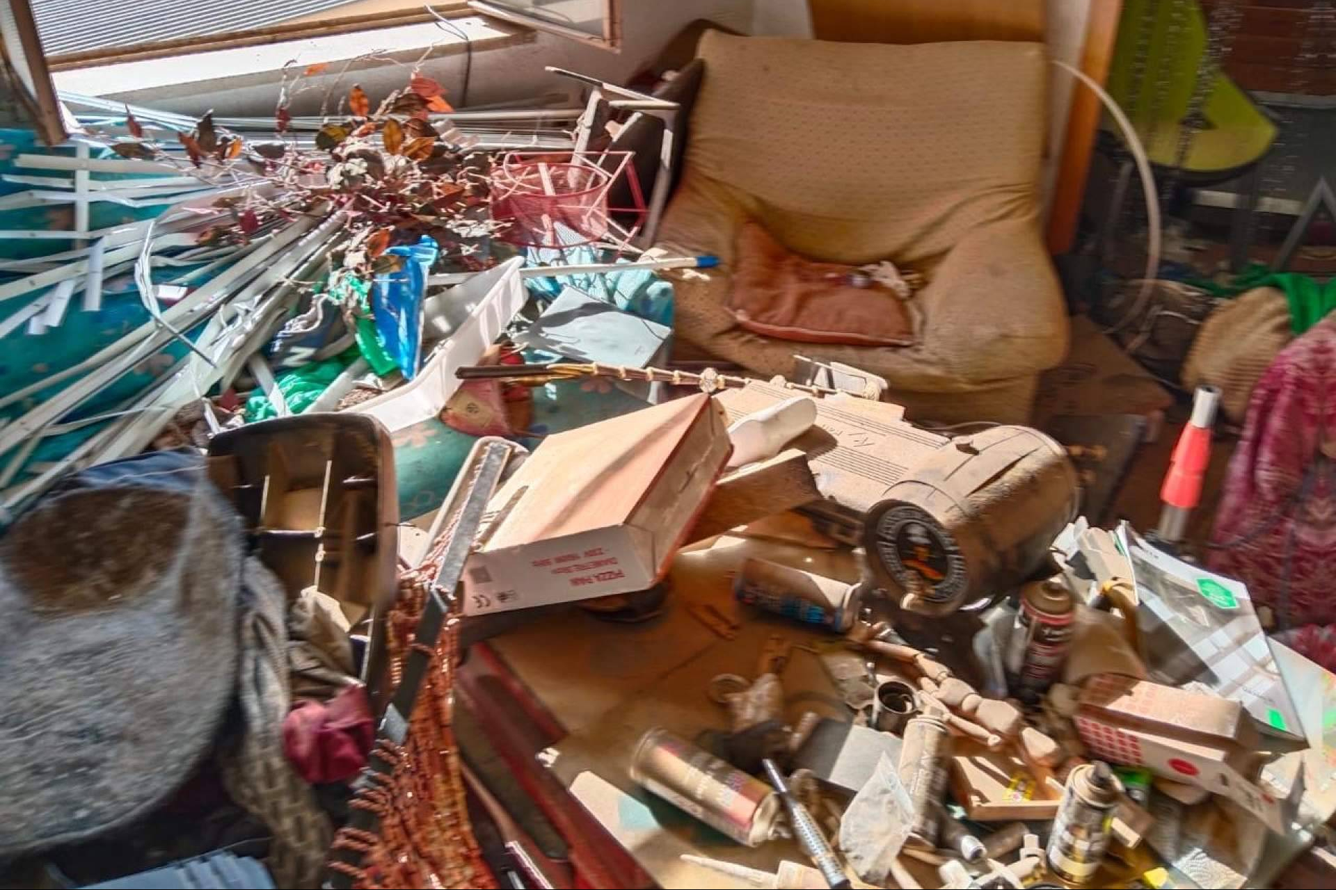 El trastorno que crece en silencio; 1 de cada 50 personas podría estar viviendo rodeada de basura