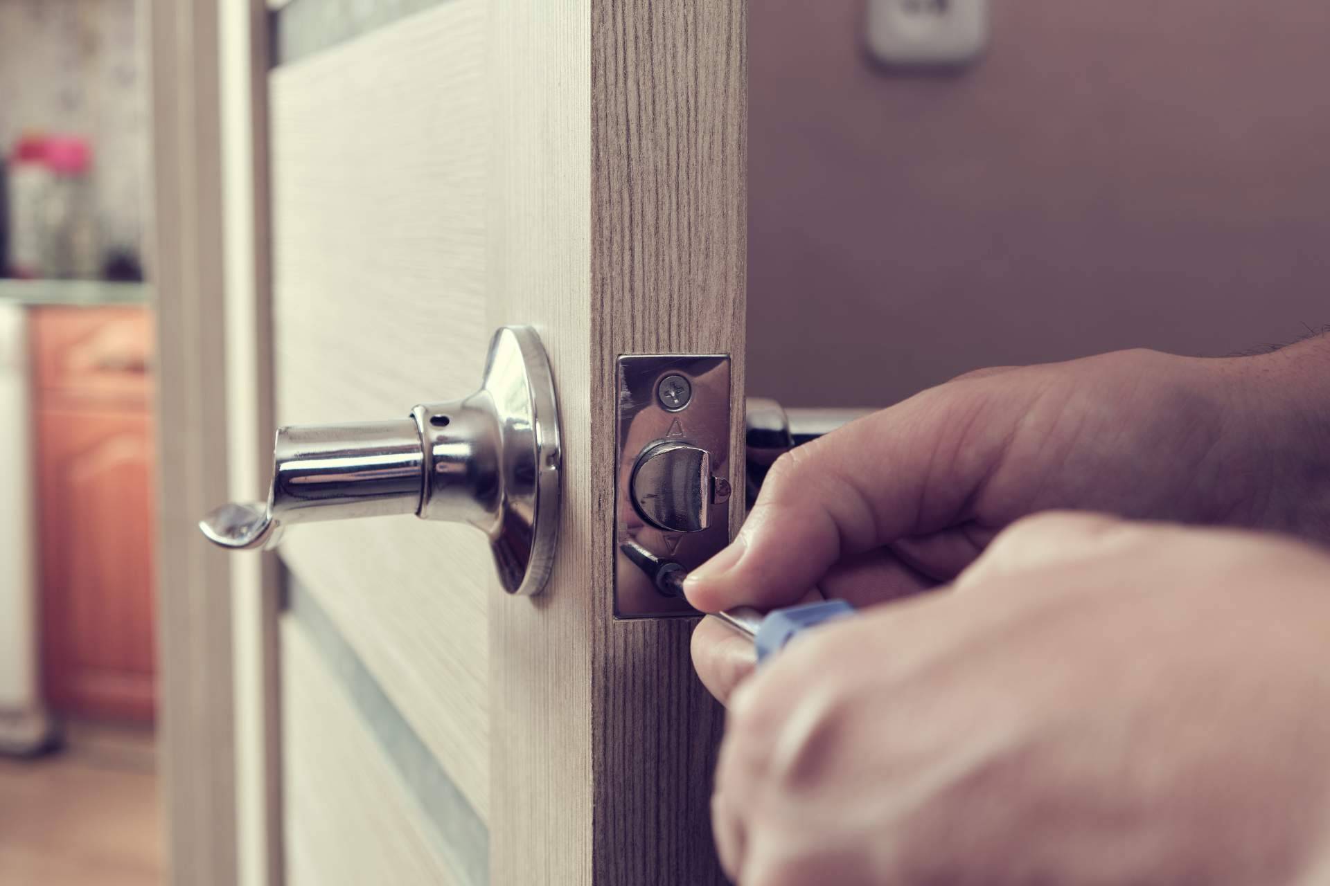 Apertura de puertas y cambio de cerraduras en San Vicente del Raspeig, servicio técnico las 24 horas