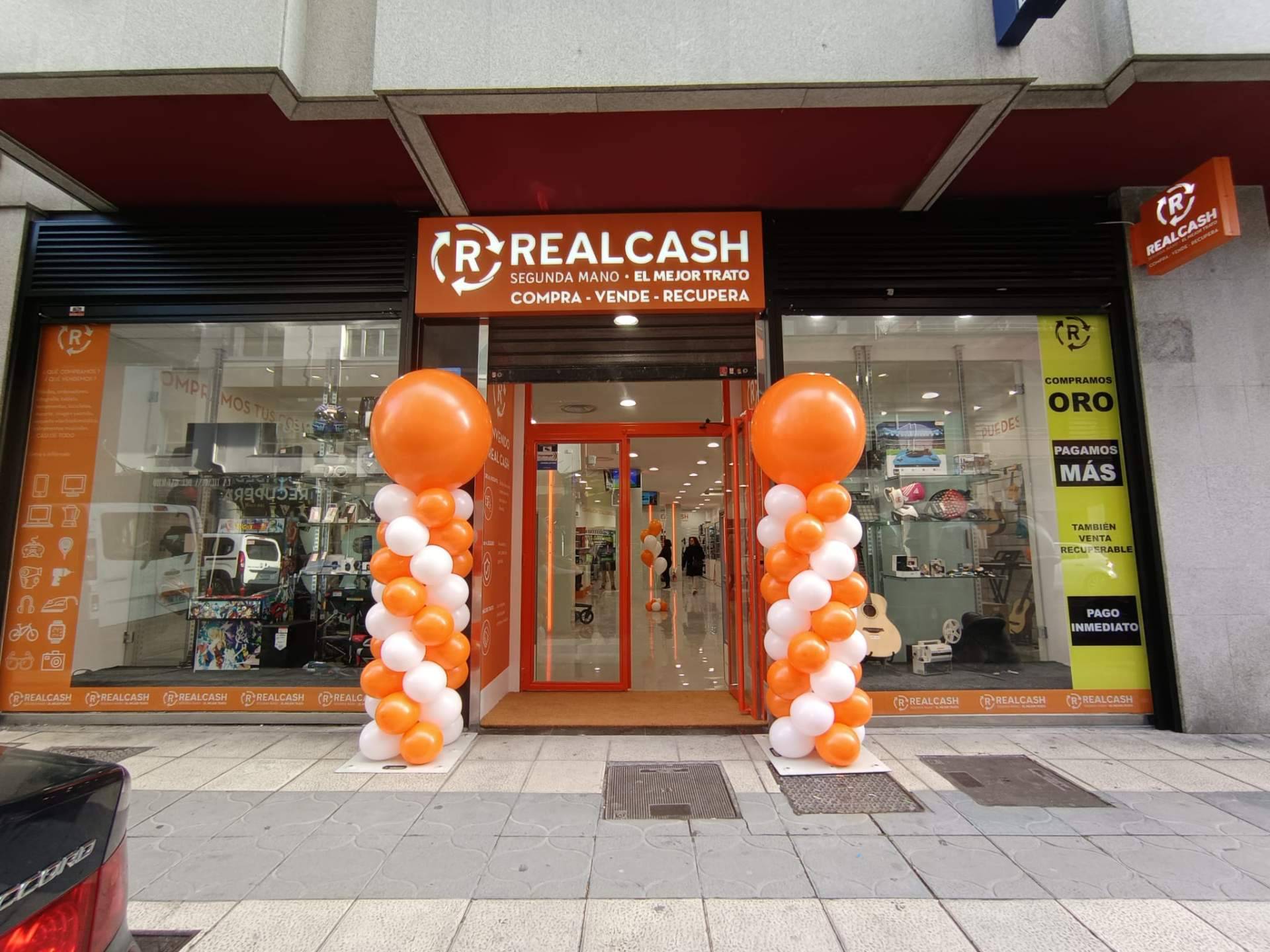 Real Cash inaugura nueva tienda en León y refuerza su red nacional de compraventa