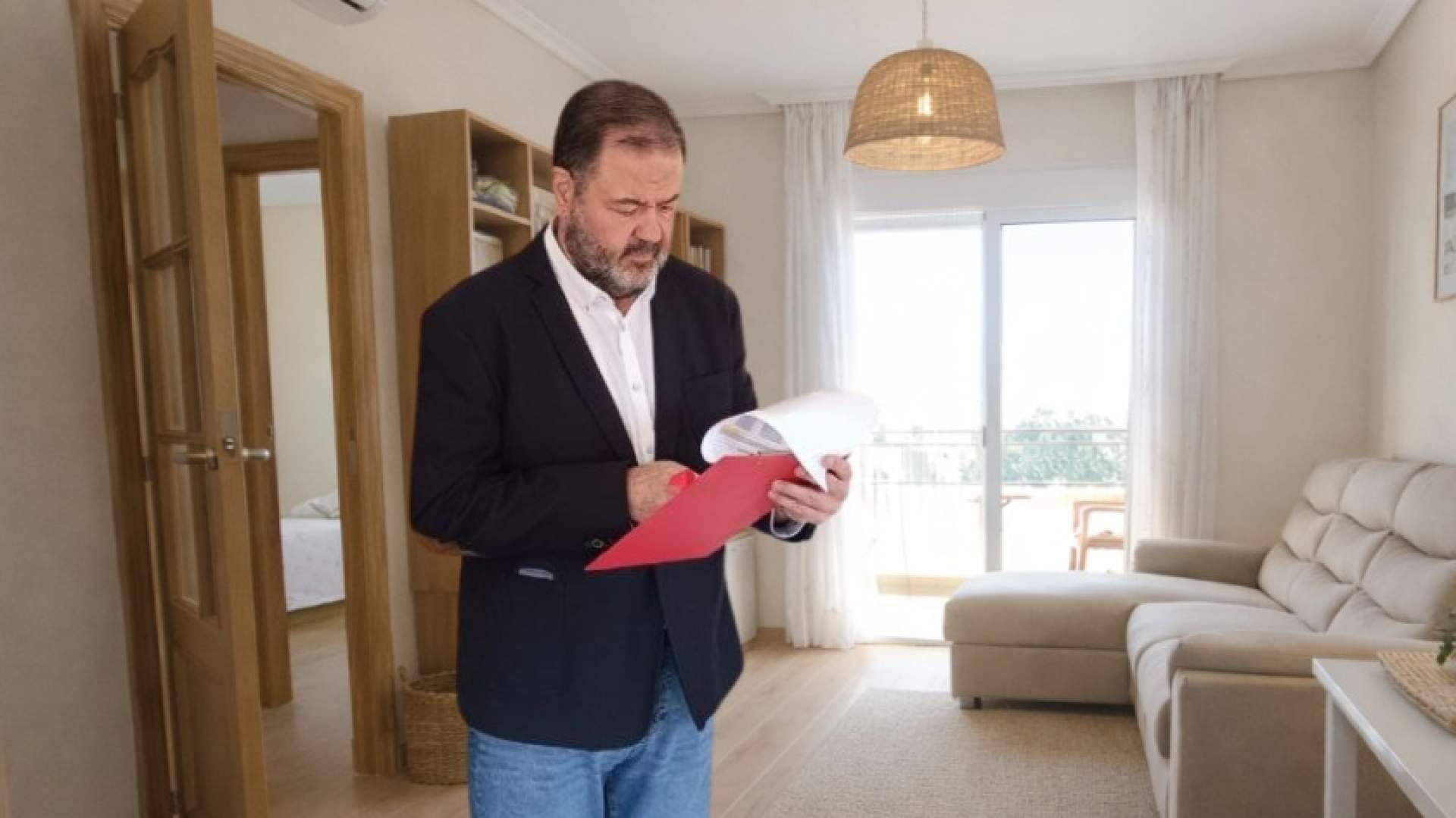 Javier Vandewalle pone el foco en el impacto legal, económico y emocional de vender una vivienda