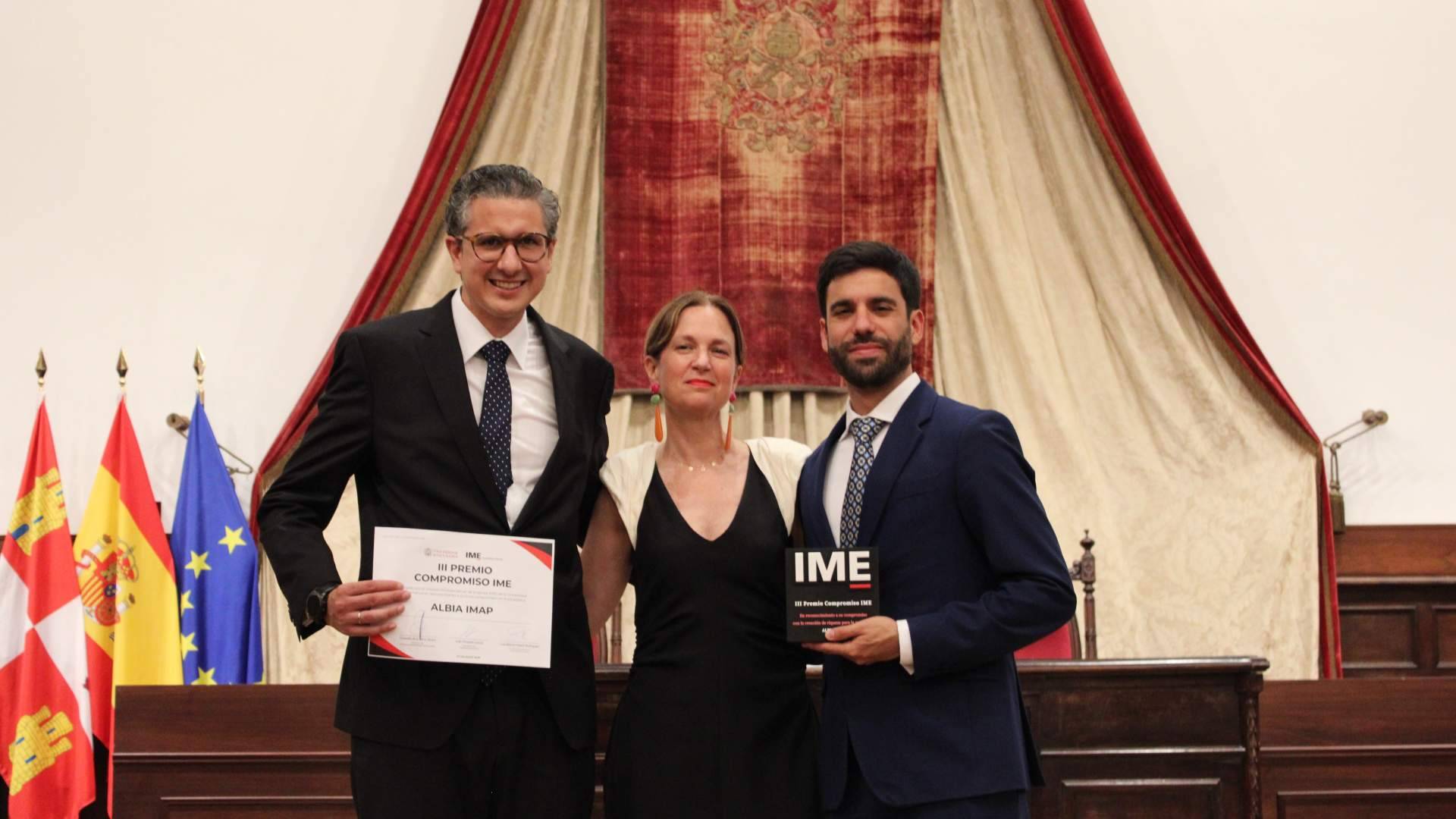 Reconocimiento en la Universidad de Salamanca a Albia IMAP con el Premio Compromiso del IME