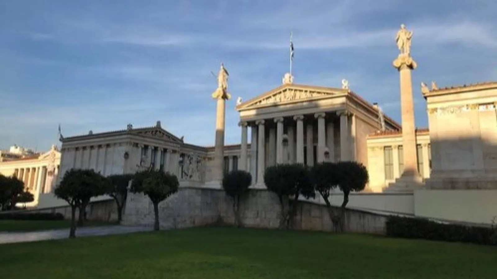 Cuatro lugares de Atenas donde la mitología griega sigue viva este verano