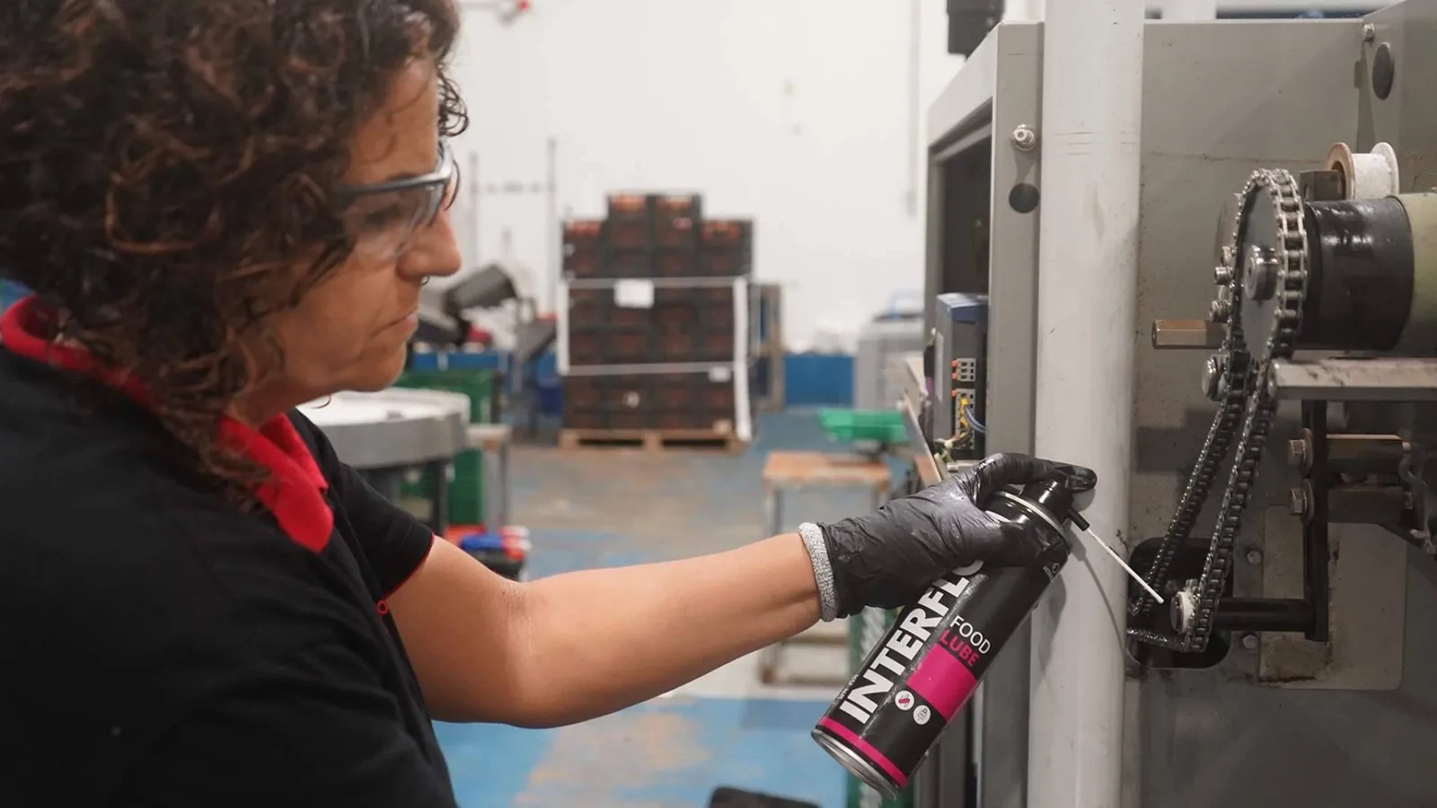 Interflon en la industria alimentaria se anticipa a la normativa sobre PFAS y MOAH